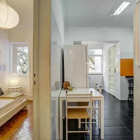 Hip And Spacious Tm Flat In Areeiro Lisbon Exterior photo