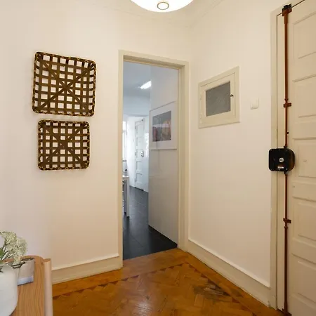 Hip And Spacious Tm Flat In Areeiro Lisbon Exterior photo