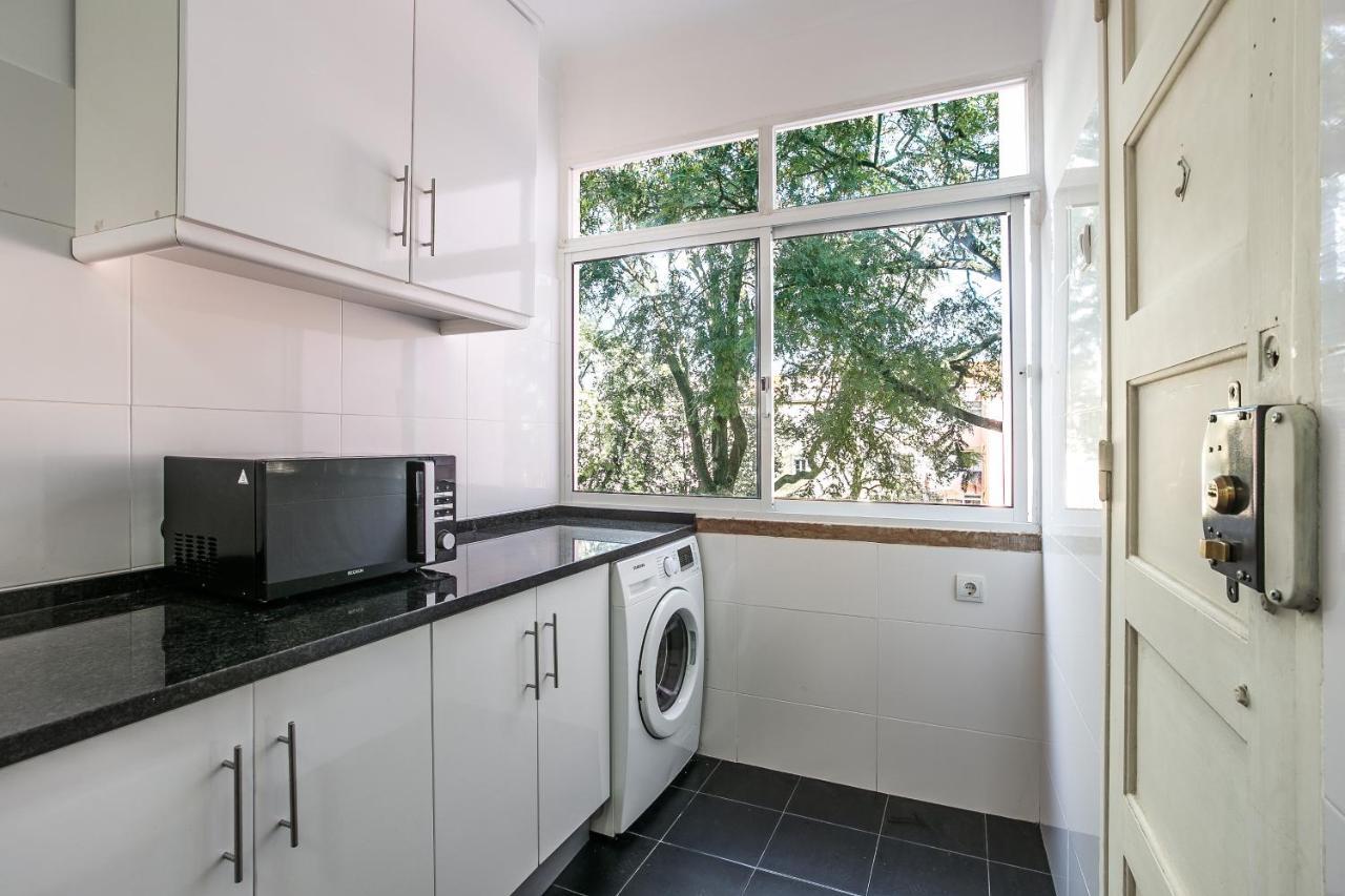 Apartment Hip And Spacious Tm Flat In Areeiro Lisbon