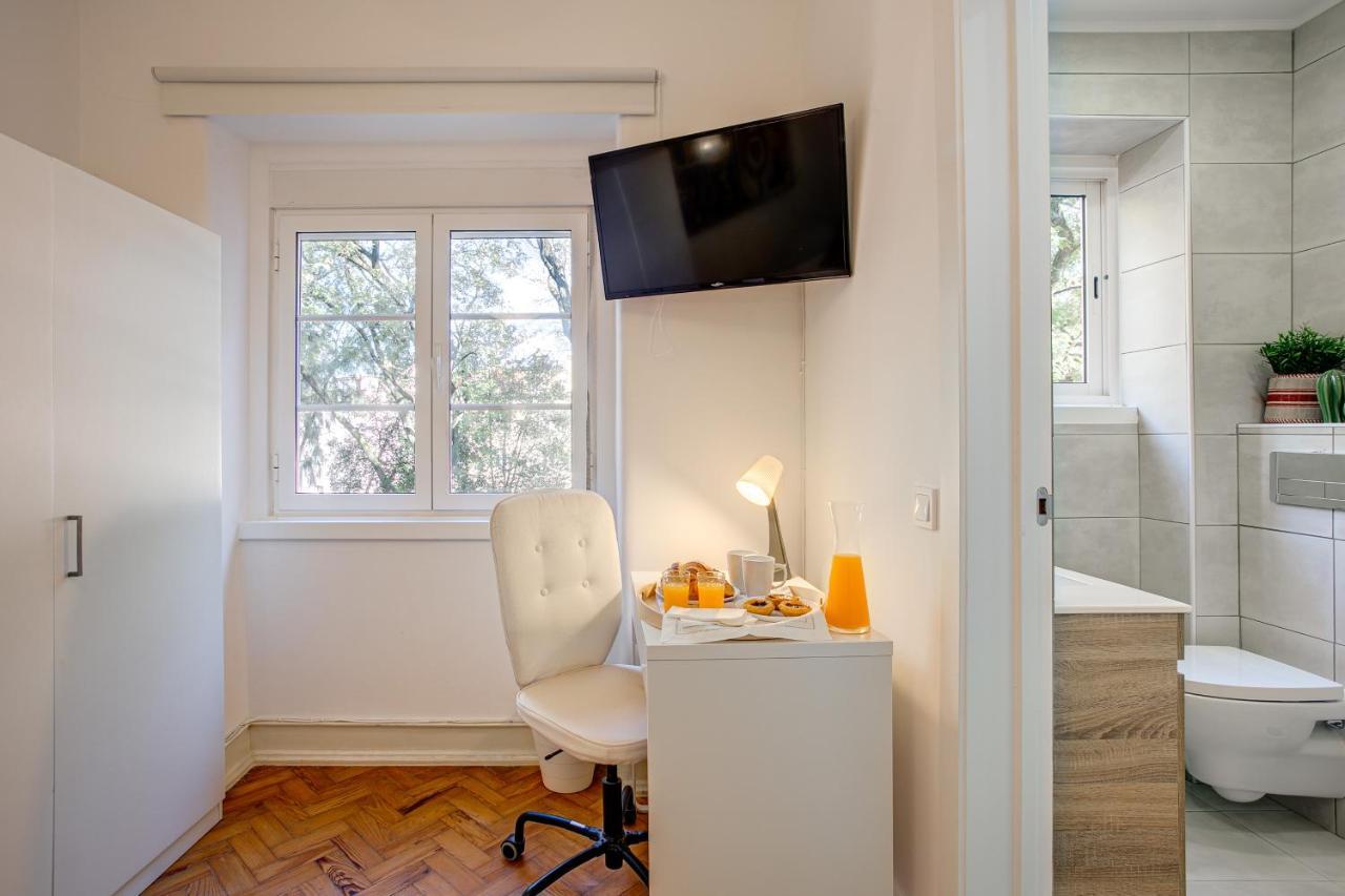 Hip And Spacious Tm Flat In Areeiro Appartement