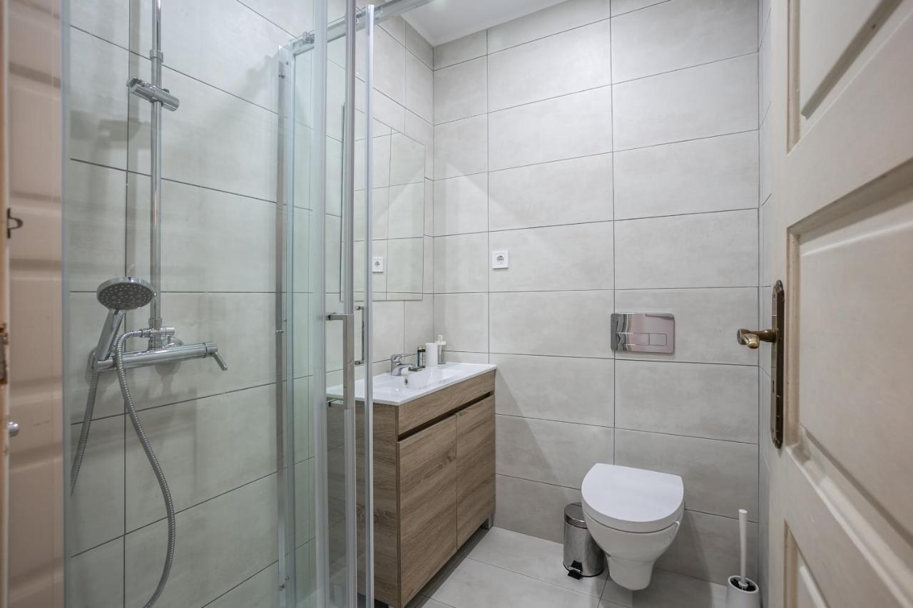Apartment Hip And Spacious Tm Flat In Areeiro Lisbon