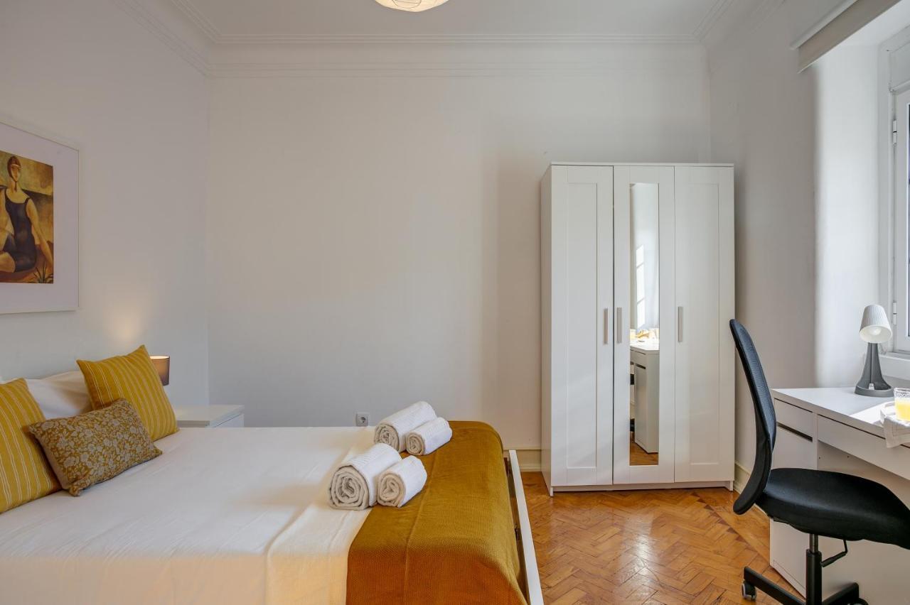 Hip And Spacious Tm Flat In Areeiro Apartment Lisbon